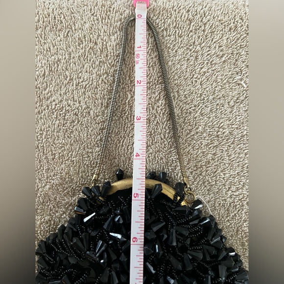 Elegant Vintage Artel Beaded Kiss Lock Purse - Picture 2 of 8